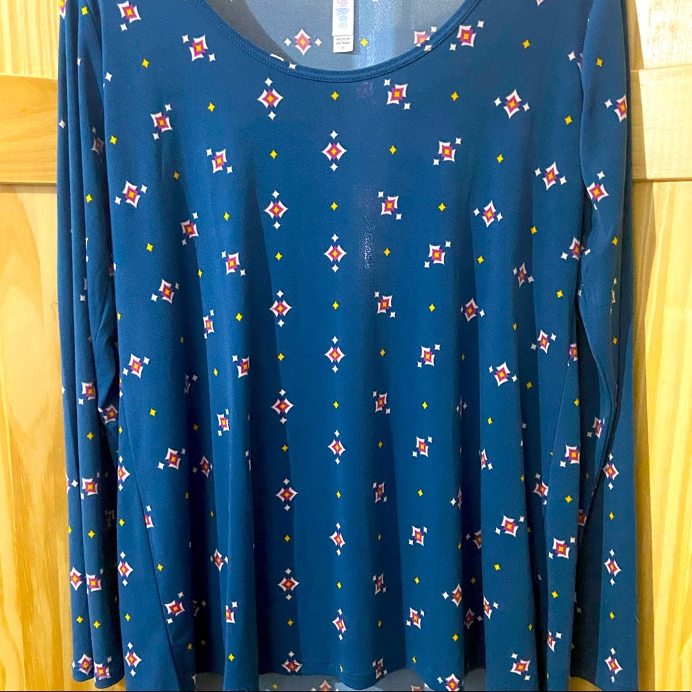 LuLaRoe long sleeve top